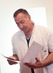 Dr Marc Abecassis